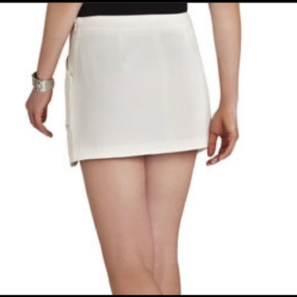 BCBG Max Azria off white Beckett asymmetric mini skirt size M - Picture 2 of 10